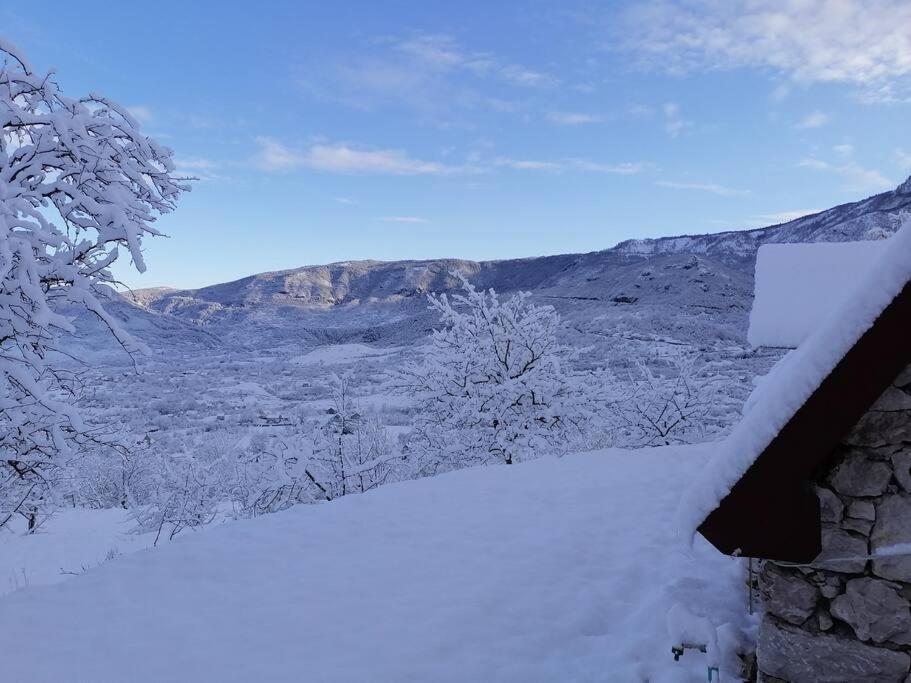 Grandma'S Hut Villa Nikšić Exterior foto