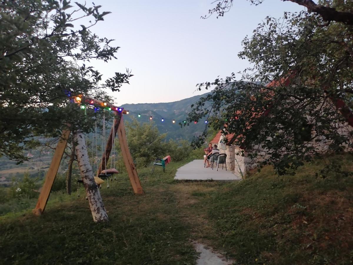 Grandma'S Hut Villa Nikšić Exterior foto